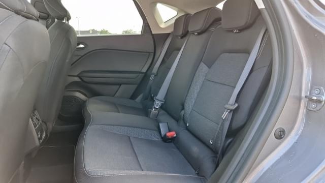 Renault Captur image 2