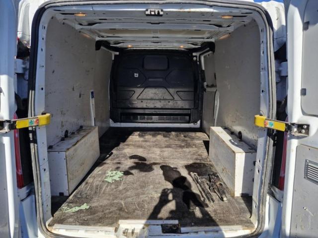 Ford Transit Custom image 2