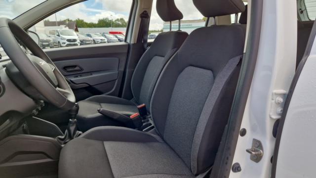 Dacia Duster image 6