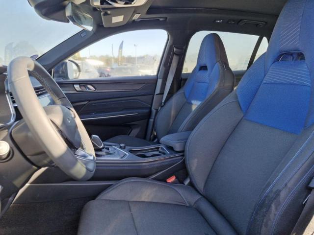 Lynk & Co 01 image 2