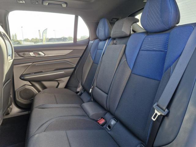 Lynk & Co 01 image 2