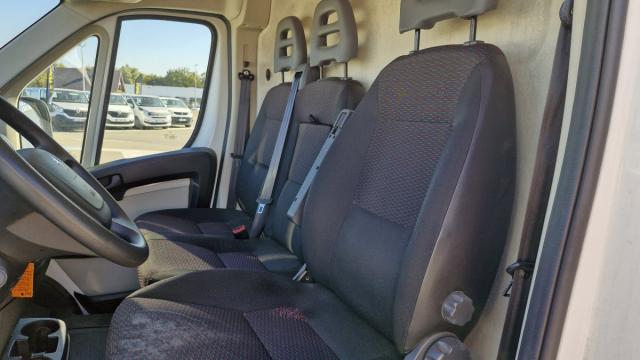 Peugeot Boxer image 2