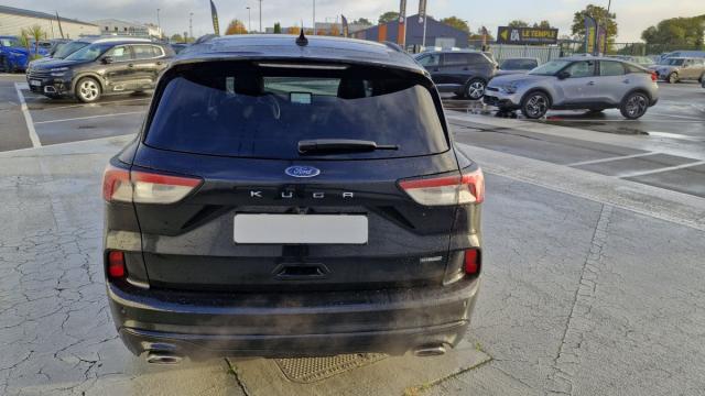 Ford Kuga image 2