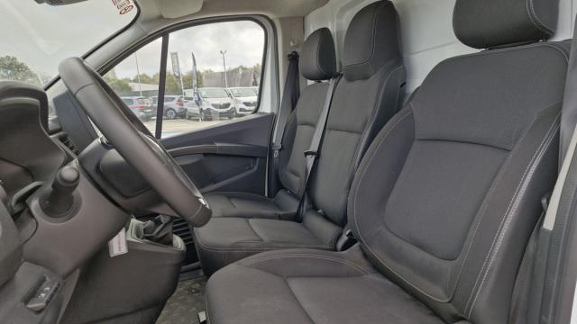 Renault Trafic image 7