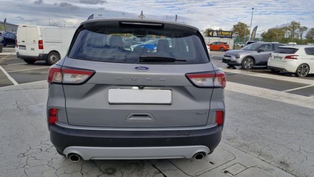 Ford Kuga image 6