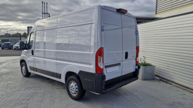 Peugeot Boxer image 2