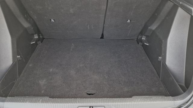 Peugeot 2008 image 8