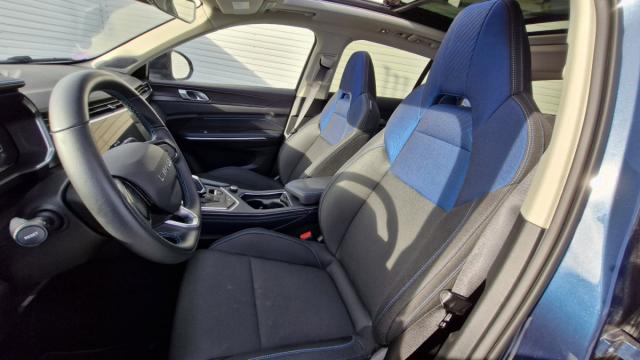 Lynk & Co 01 image 1