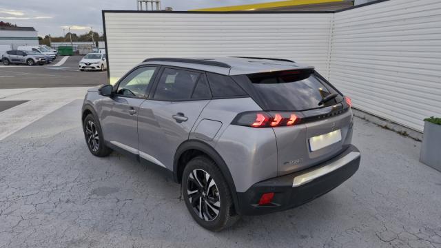 Peugeot 2008 image 8