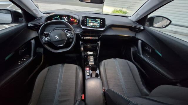 Peugeot 2008 image 9