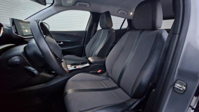 Peugeot 2008 image 3