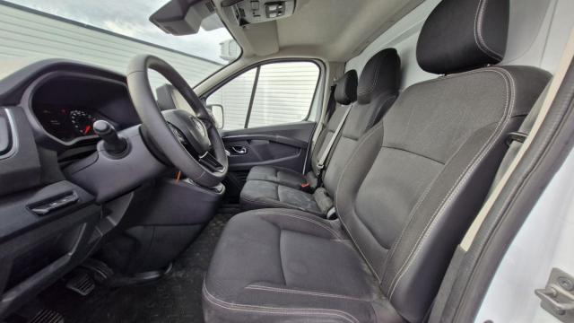 Renault Trafic image 4