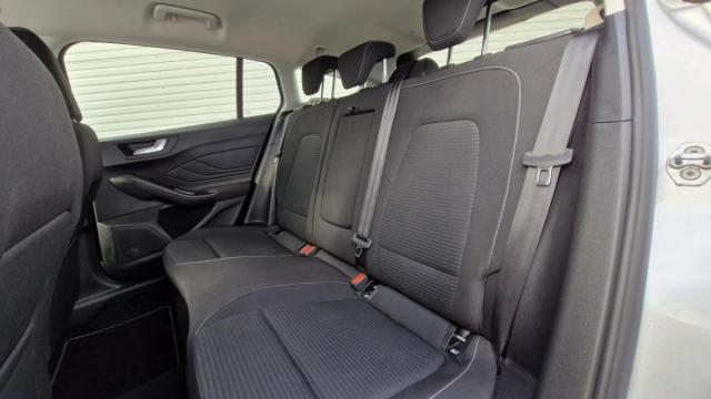 Ford Focus image 5