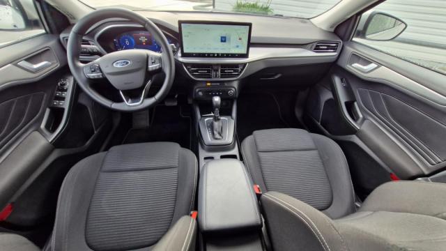 Ford Focus image 7