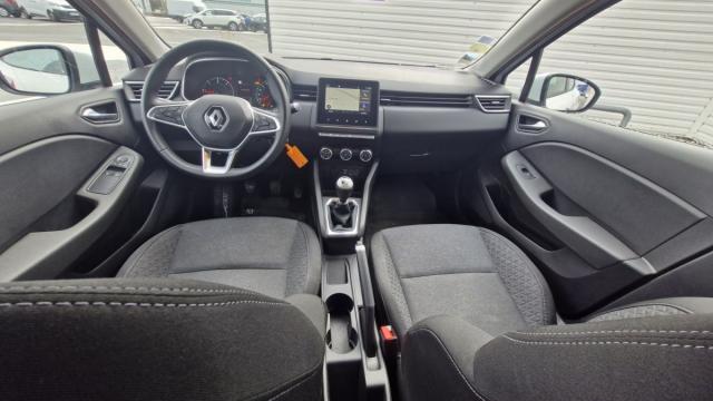 Renault Clio image 9