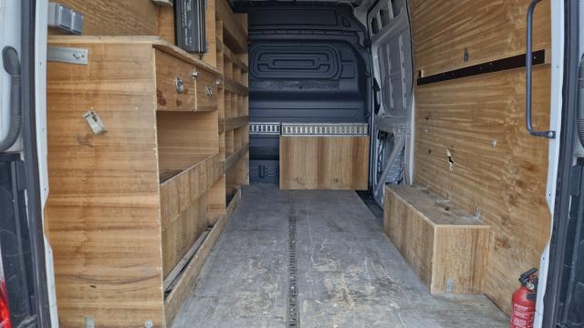 Mercedes Benz Sprinter image 6