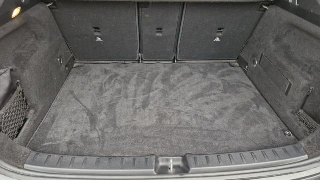 Mercedes Benz Gla image 7