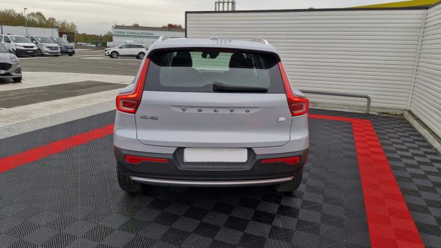 Volvo Xc40 image 9
