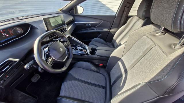 Peugeot 5008 image 4