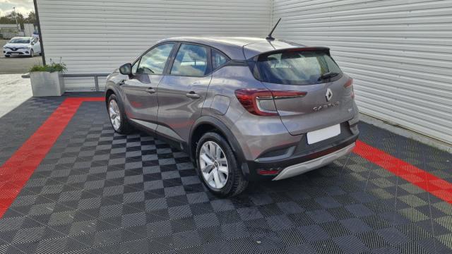 Renault Captur image 2