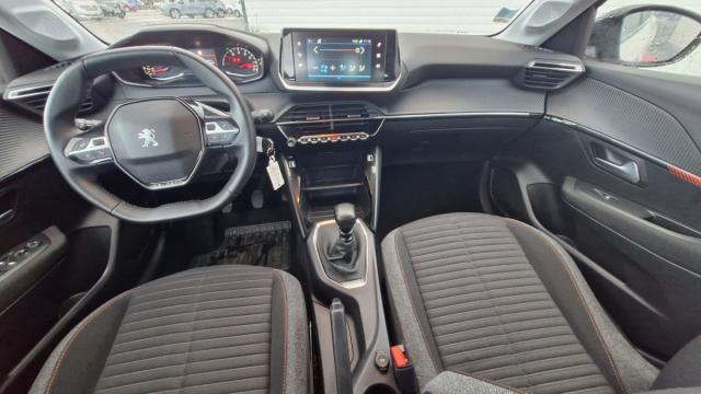 Peugeot 208 image 3