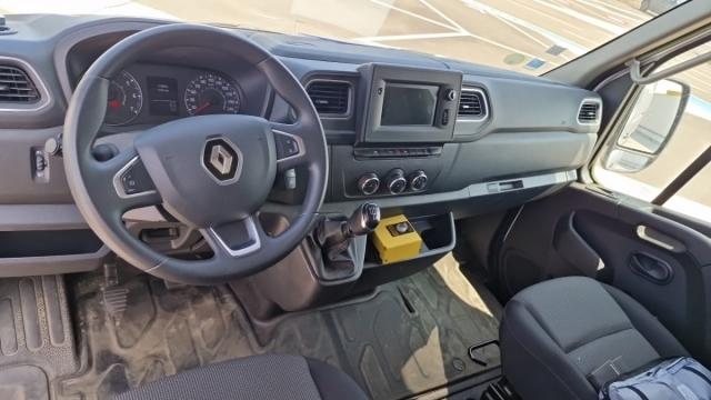 Renault Master image 4