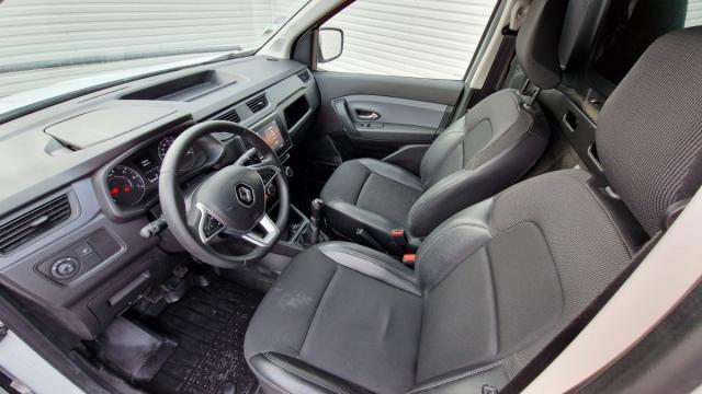 Renault Express Van image 9