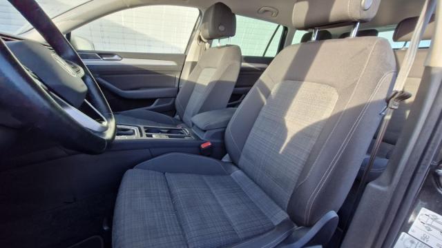 Volkswagen Passat Sw image 5