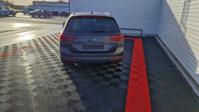 Volkswagen Passat Sw image 1