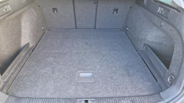 Volkswagen Passat Sw image 2