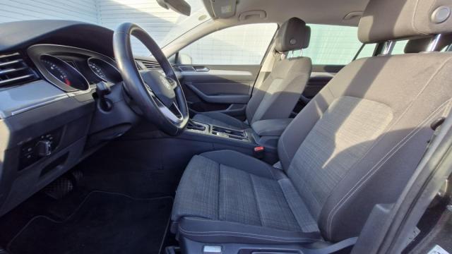 Volkswagen Passat Sw image 9