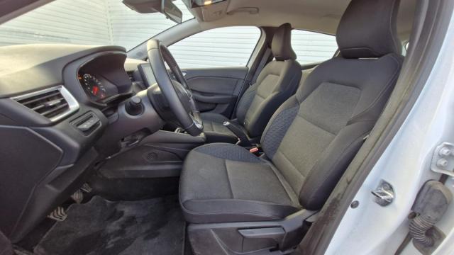 Renault Clio image 9