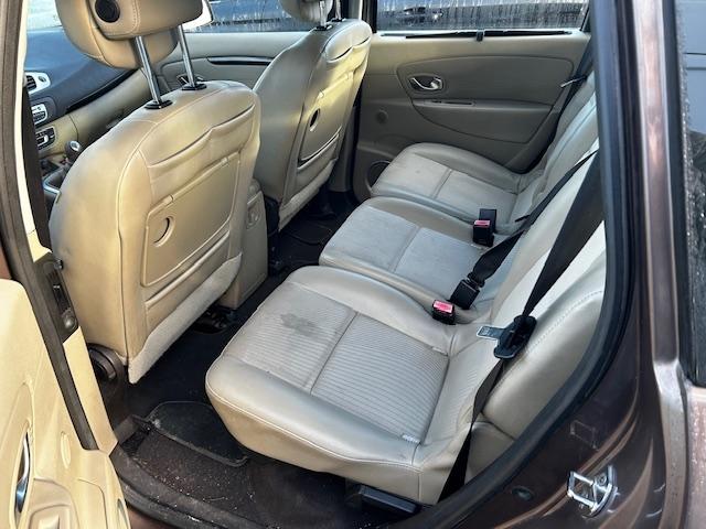 Renault Grand Scénic image 6