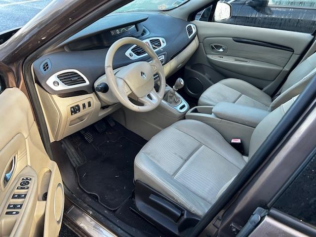 Renault Grand Scénic image 4