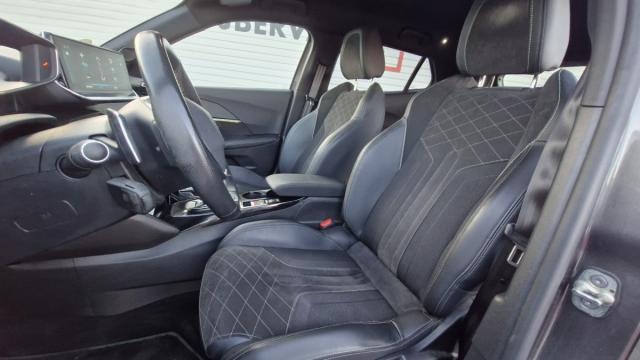 Peugeot 2008 image 8