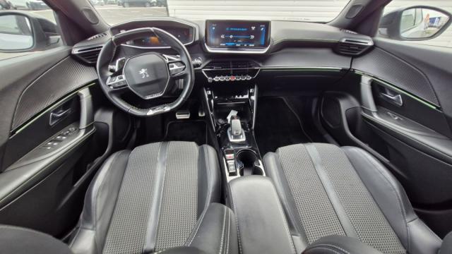 Peugeot 2008 image 6