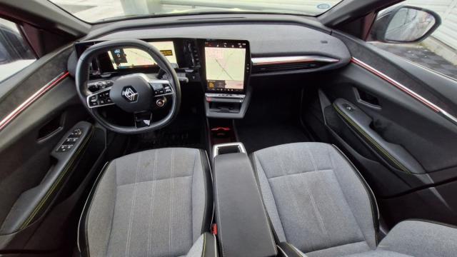 Renault Mégane E-Tech image 9