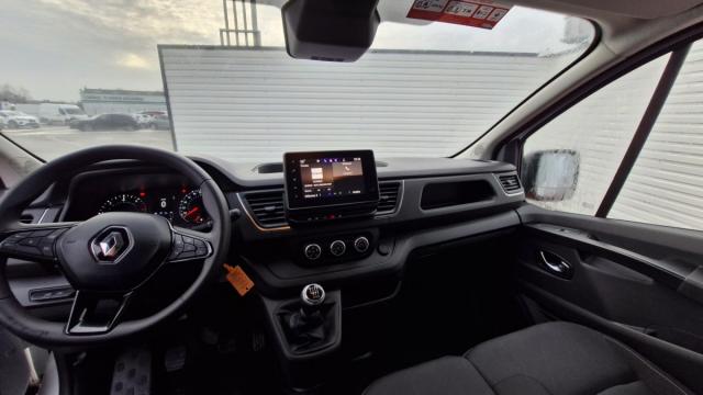 Renault Trafic image 7