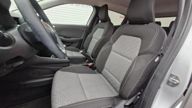 Renault Clio image 8