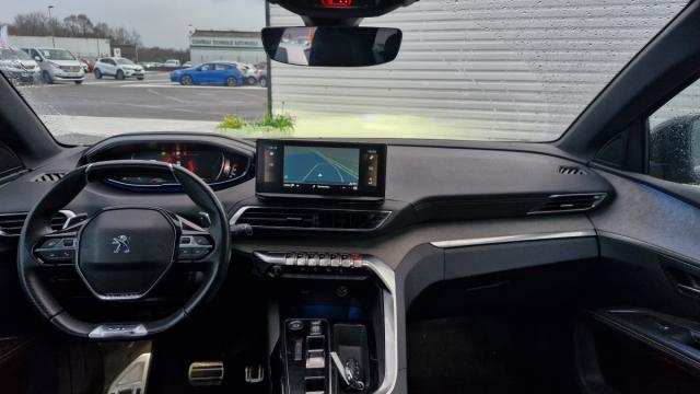 Peugeot 5008 image 1