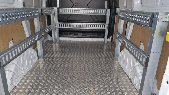 Ford Transit Custom image 9