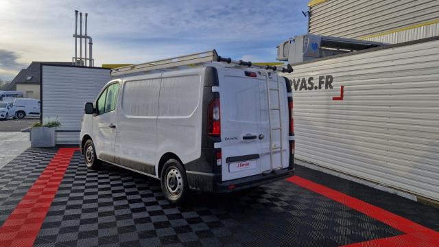 Renault Trafic image 9