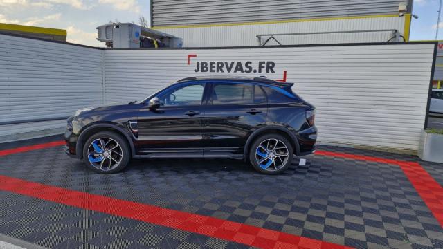 Lynk & Co 01 image 9