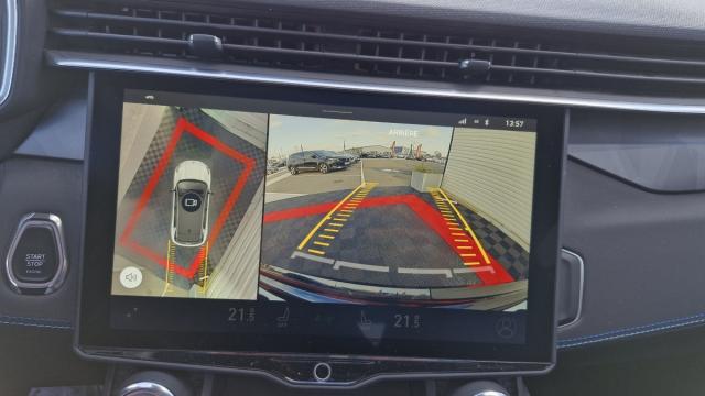 Lynk & Co 01 image 2