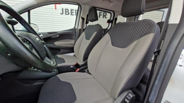 Ford Tourneo image 2