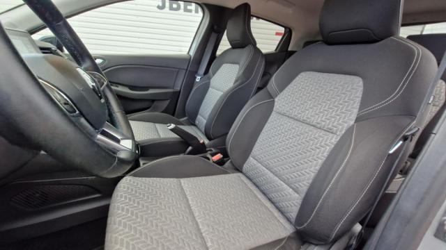 Renault Clio image 8