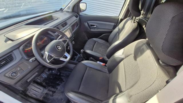 Renault Express Van image 6