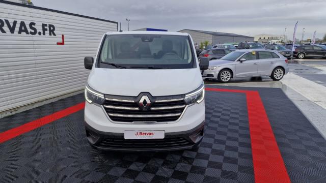 Renault Trafic image 2