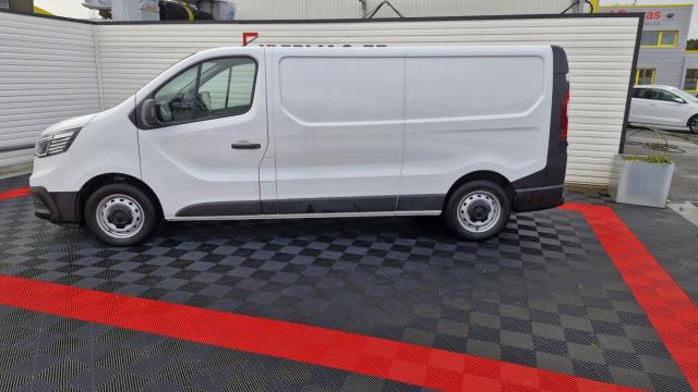 Renault Trafic image 8