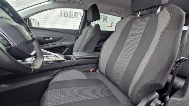 Peugeot 5008 image 9
